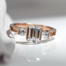 Gold Emerald Halo Ring