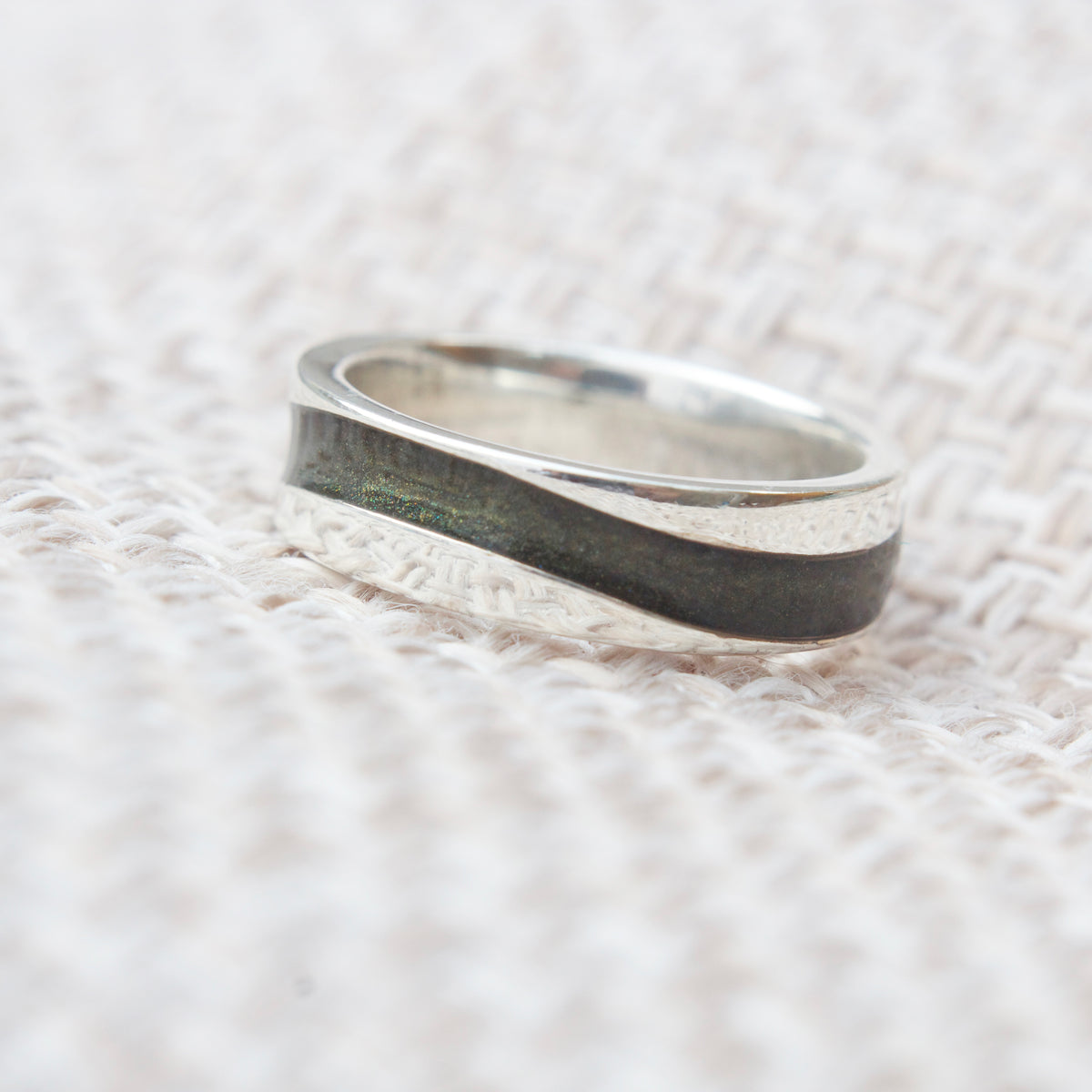 Percy Wave Ring